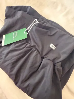 Halara L Black Athletic Shorts With Built-In Shorts Size L Lightweight & Breatha thumbnail 4