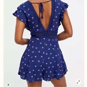 Free People Morning Sun Romper Lace Trim Tie Front Ruffle Boho Festival Size M thumbnail 2