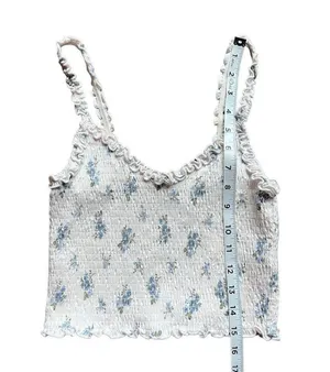 Hollister White Floral Stretchy Crop Top Size Medium thumbnail 4