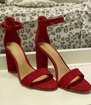 Gianni Bini Red Heels thumbnail 1