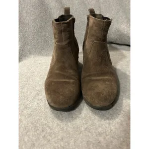 Clarks Brown Suede Ankle Boots Womens Block Heel‎ Side Zip Booties thumbnail 2