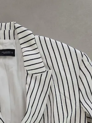 Zara Oversised White Blazer with Black Pinstripes Size XS thumbnail 7