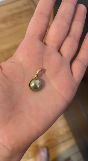 Pearl Necklace Charm Gold thumbnail 2