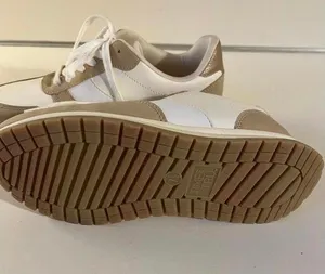 NWOT Time and Tru white and tan sneakers size 7.5 thumbnail 6