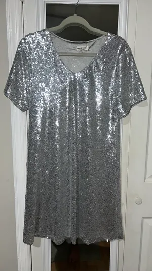 Silver sequin Tshirt Dress Size L thumbnail 1