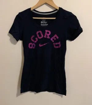 Nike The Tee Athletic Dept SCORED Navy Blue Womens Size Small Slim Fit thumbnail 1