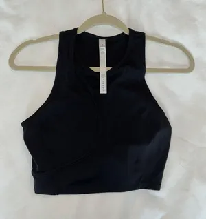 Lululemon Black Tank thumbnail 1