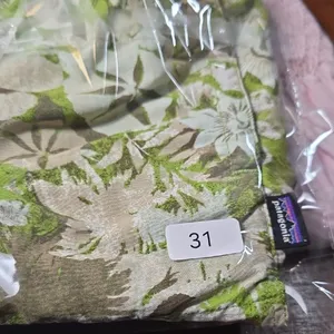 Patagonia Women's Green Floral Athletic Shorts thumbnail 6