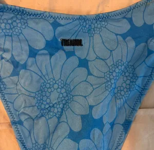 Triangl Bikini thumbnail 2