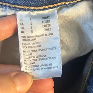American Eagle Outfitters Light Blue Distressed Skinny Jeans | Size 4 Short thumbnail 9