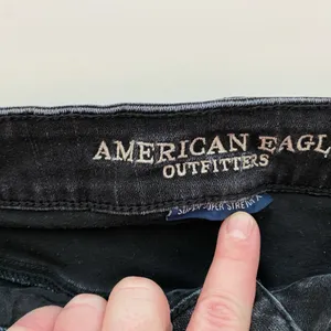 American Eagle Women’s Distressed Black High Rise Shortie Jean Shorts size 8 thumbnail 9