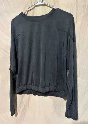 Lululemon long sleeve thumbnail 1