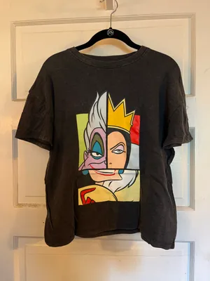 Villains Graphic T-shirt thumbnail 1