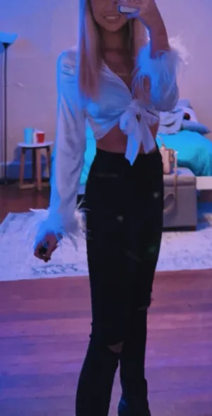 Lavish Boutique feather tie top thumbnail 1