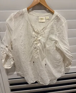 Anthropologie Off-White Lace-Up Peasant Top size 10 thumbnail 1