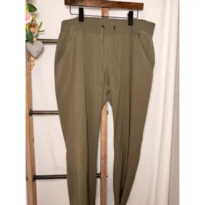 Utopia by Hue Womens XL Olive Green Drawstring Jogger Pants Stretch Activewear thumbnail 3