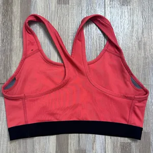Nike Women's Vibrant Coral Sports Bra Size Medium thumbnail 4