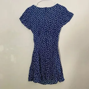 LA Hearts Blue Floral Cutout Mini Dress XS Tie Front Cottagecore Y2K thumbnail 3