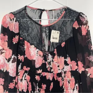 Free People Daphne Floral Lace Blouse In Midnight Combo NWT XS thumbnail 4