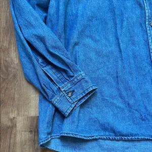 Vintage Cherokee Women’s Blue Lightweight‎ Denim Button Up Shirt thumbnail 5