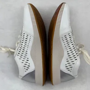 Dansko Charlie White Leather Perforated Lace Up Sneakers Silver Heel Womens‎ 39 thumbnail 9