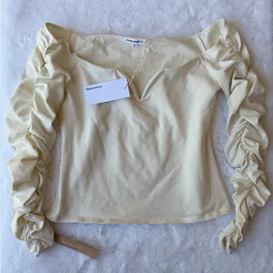 Reformation Womens Aloura Off Shoulder Ruched Sleeve Ivory Top Medium thumbnail 2