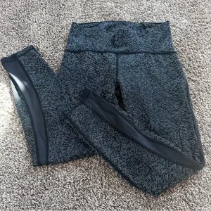 Lululemon Black Speckled High-Rise Leggings thumbnail 2