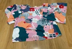 Cute Blouse Multiple Size M thumbnail 4