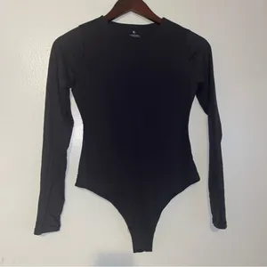 PUMIEY M Women's Crew Neck Long Sleeve Bodysuit Sexy Tops Sharp Collection thumbnail 2