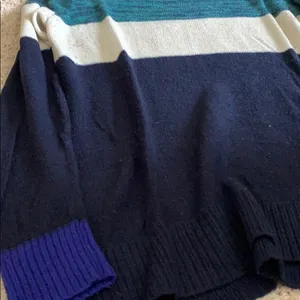 American Eagle Color block sweater thumbnail 3