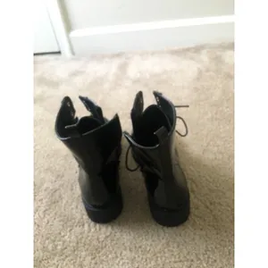 Wild Diva Women's High Top Gloss Boots Shoes Size 9 Black thumbnail 9