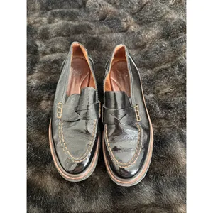 Paul Green Black Patent Leather Loafers. size 8 lug soles BLACK thumbnail 2