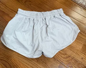 White Hotty Lululemon Hot 2.5" Shorts thumbnail 2