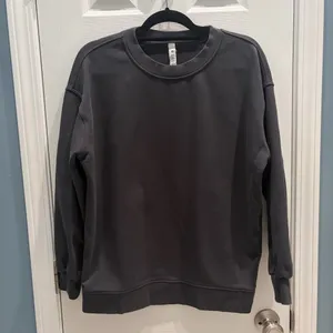 Lululemon Perfectly Oversized Crew thumbnail 2