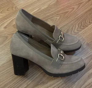 Giani Bernini Taupe Suede Block Heel Loafers Size 8.5M thumbnail 1