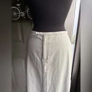 Vintage 2000 Y2K Banana Republic maxi minimalist skirt, size 8 thumbnail 3