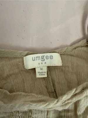 Umgee Cold Shoulder Top M Sage Green Gauze Crochet Lace Bell Sleeve Cami Blouse thumbnail 3