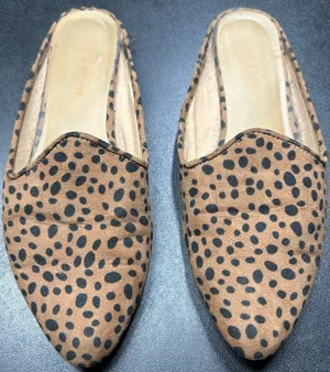 Sun + Stone Ninnaf Women’s Size 8M Leopard Print Slip-On Flats thumbnail 1