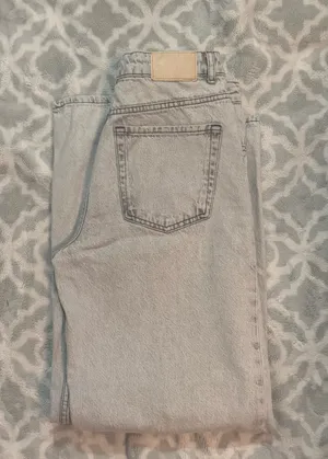 Zara jeans  thumbnail 2