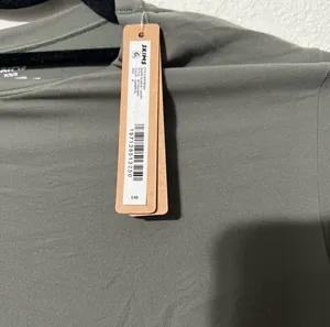 Fits Everybody Tee in Gunmetal thumbnail 3