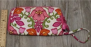 Vera Bradley Women's‎ Lilly Bell Zip-Around Wristlet Pink White Cotton Quilted thumbnail 1