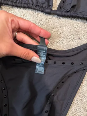 Skims bikini thumbnail 2