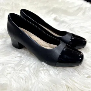 Clarks Marylin Sara Pump Sz 9.5 thumbnail 4