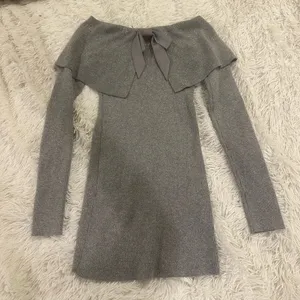 White House | Black Market Bow Back Silver Metallic Sweater Size XS thumbnail 3