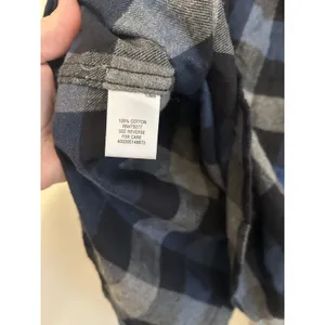 NWT S/M Urban‎ Renewal Blue Plaid Off The Shoulder Button Front Flannel Top thumbnail 7