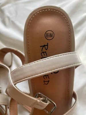 White high heels Size 8.5 thumbnail 2