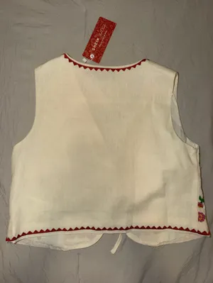 SHEIN Cream Embroidered Floral Vest with Red Trim thumbnail 3