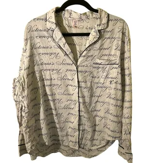Victoria's Secret White Black Script Print Cotton Pajama Top Womens Medium thumbnail 1