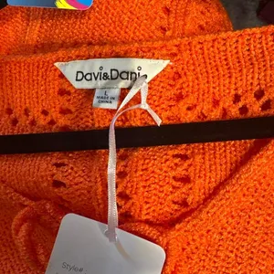 235. Davi & Dani nwt Size L thumbnail 2