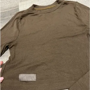 Set Active REMIX FORM CROP LONGSLEEVE - COOKIE thumbnail 2